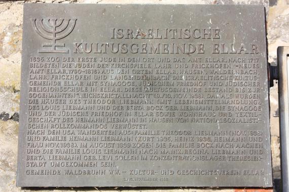 Memorial plaque