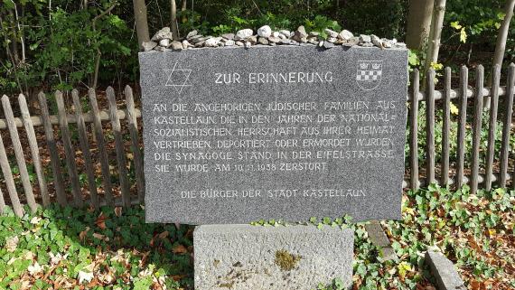 Memorial stone
