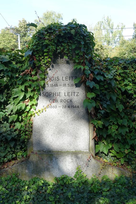 Grab von Louis Leitz auf dem Pragfriedhof