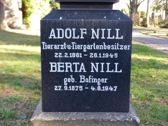 Grabstein Adolf und Berta Nill