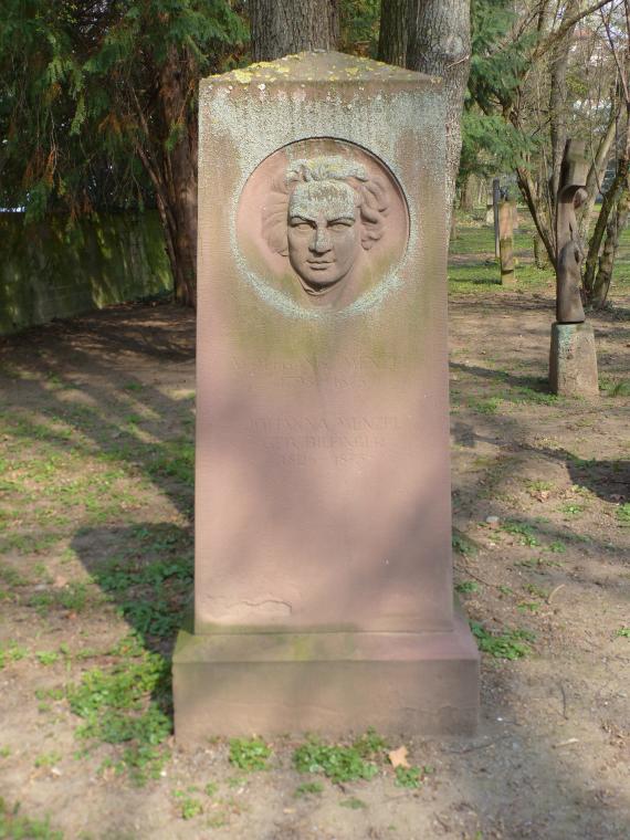 Grabstein Wolfgang Menzel Hoppenlaufriedhof Stuttgart 20190324 yj