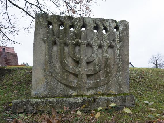 Monument in the form of a menorah