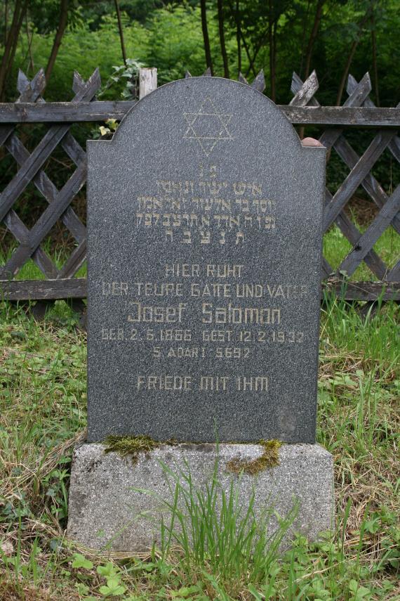 Gravestone for Josef Salomon