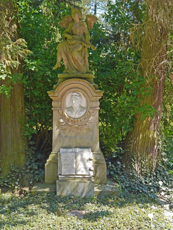 Nordfriedhof-Wiesbaden-2016-WI-Ferdinand-Moehring-848