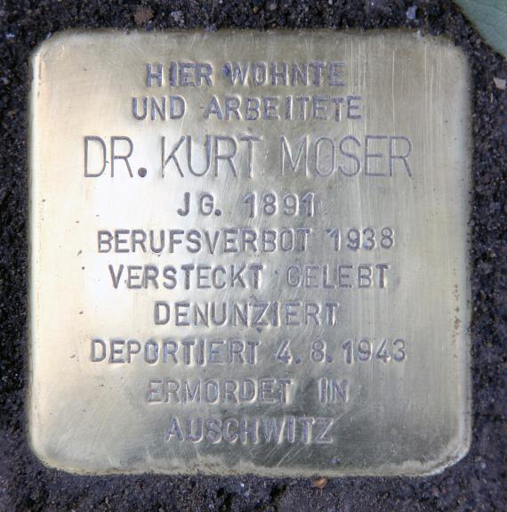 Stumbling block Bayerischer Platz 4 (Schön) Kurt Moser