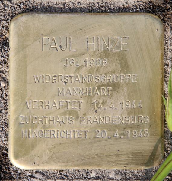 Stolperstein Berliner Str 26 (Tegel) Paul Hinze