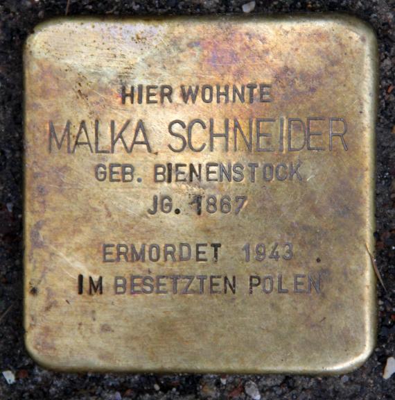 Stumbling Stone Choriner Str 81 (center) Malka Schneider