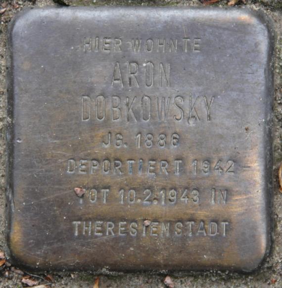 Stolperstein Courbièrestr 16 (Schön) Aron Dobkowsky