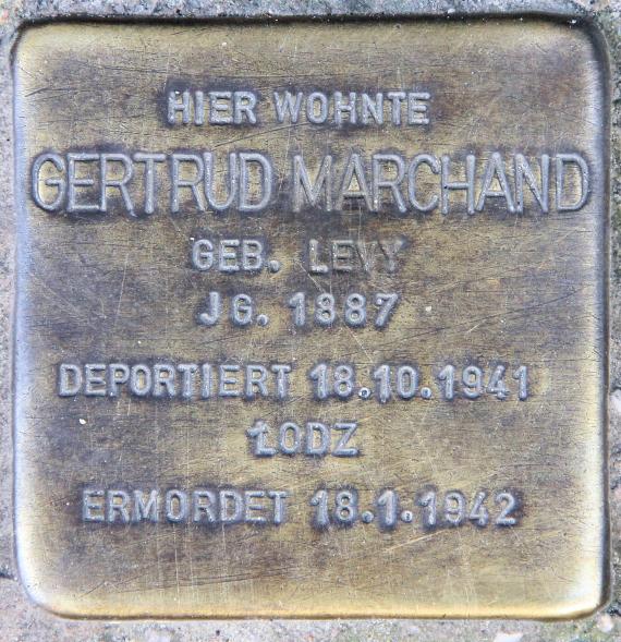 Stumbling stone Crellestr 6 (Schöb) Gertrud Marchand