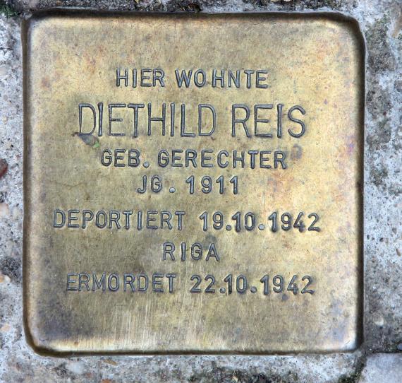 Stumbling Stone Freisinger Str 6 (Schön) Diethild Reis