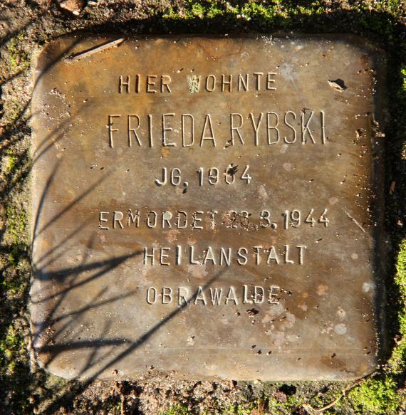 Stolperstein Glambecker Weg 27a (Hermd) Frieda Rybski