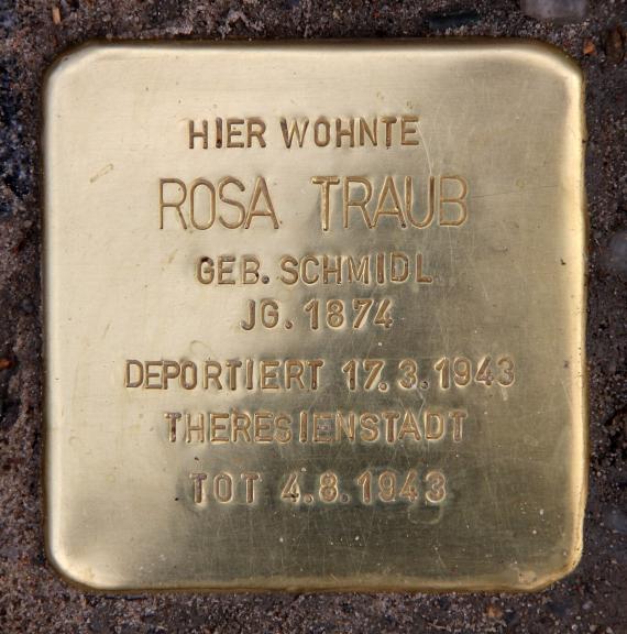 Stolperstein Gleditschstr 55 (Schön) Rosa Traub (dritter Stein)