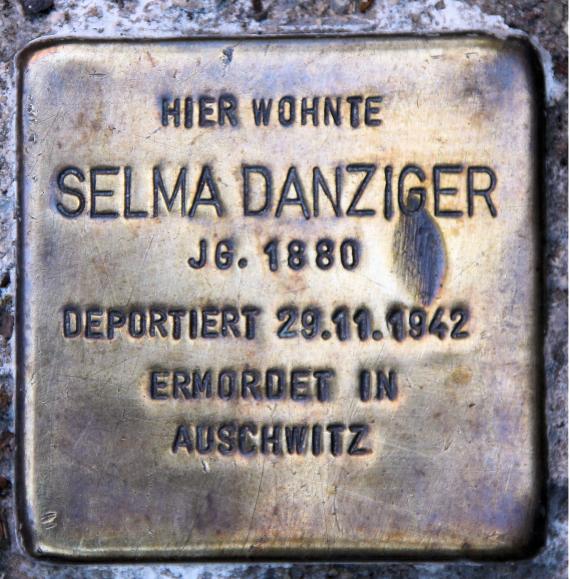 Stolperstein Gundelfinger Str 31 (Karlh) Selma Danziger