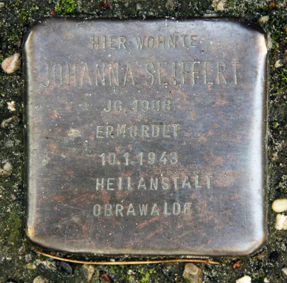 Stolperstein Heidenheimer Str 7 (Hermd) Johanna Seiffert