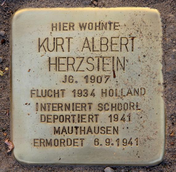 Stolperstein Hewaldstr 6 (Schön) Kurt Albert Herzstein