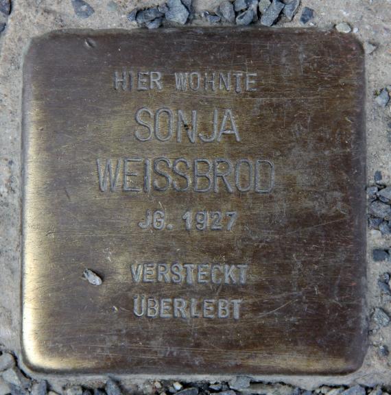 Stolperstein Hirschberger Str 2 (Rumbg) Sonja Weissbrod