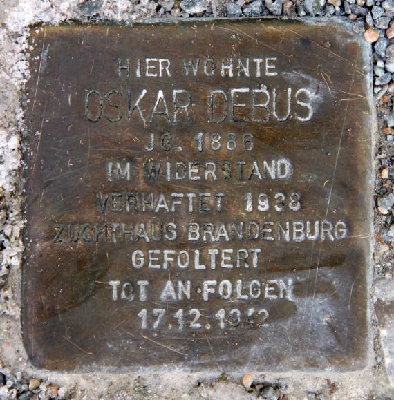 Stolperstein Josef-Orlopp-Str 50 (Liber) Oskar Debus