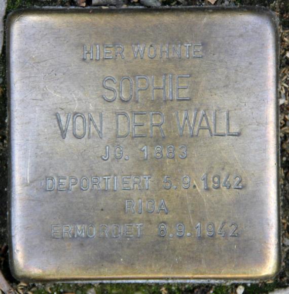 Stumbling Stone Keithstr 14 (Schön) Sophie von der Wall