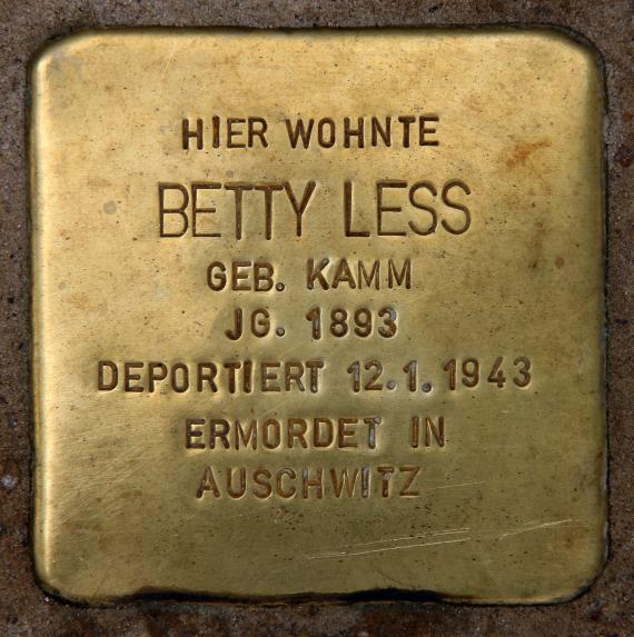 Stolperstein Kleiststr 31 (Schön) Betty Less