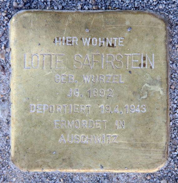 Stolperstein Krossener Str 35 (Frhai) Lotte Safirstein