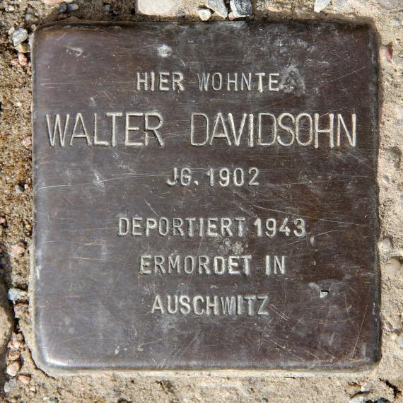 Stolperstein Krummhübler Str 1 (Rumbg) Walter Davidsohn