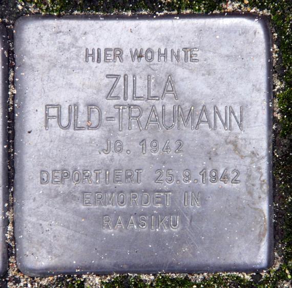 Stumbling Stone Luitpoldstr 41 (Schön) Zilla Fuld-Traumann
