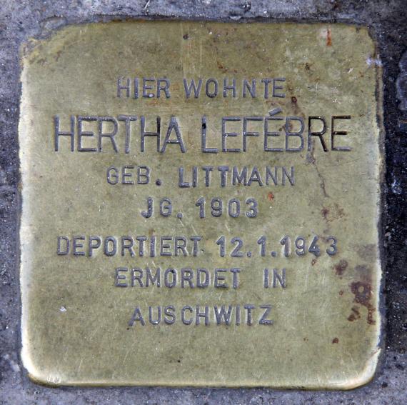 Stolperstein Marburger Str 3 (Charl) Hertha Lefébre
