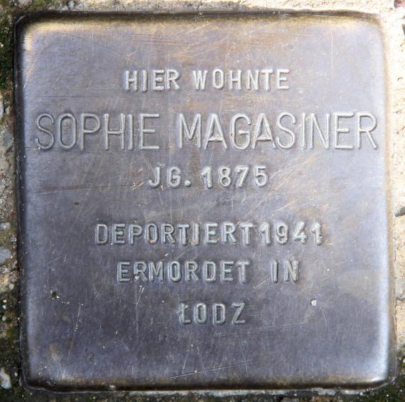 Stumbling stone Meraner Str 11 (Schöb) Sophie Magasiner