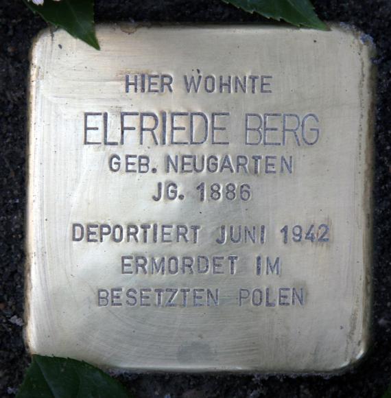 Stolperstein Nollendorfstr 16 (Schön) Elfriede Berg