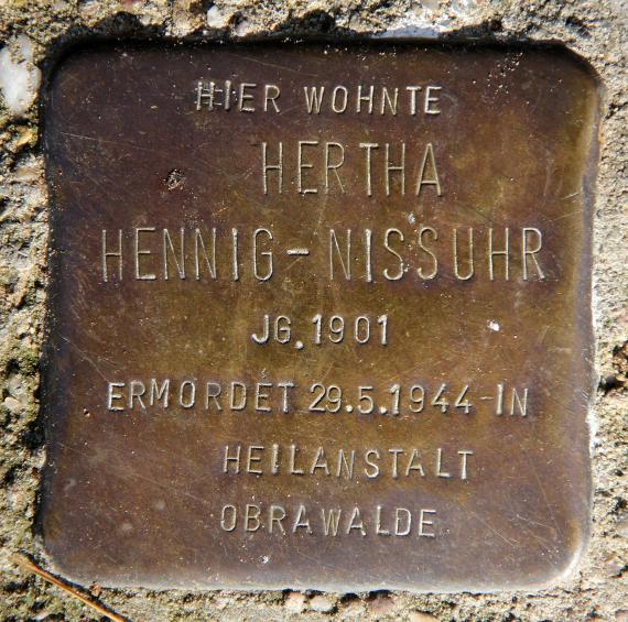 Stolperstein Olafstr 8-10 (Hermd) Hertha Hennig-Nissuhr