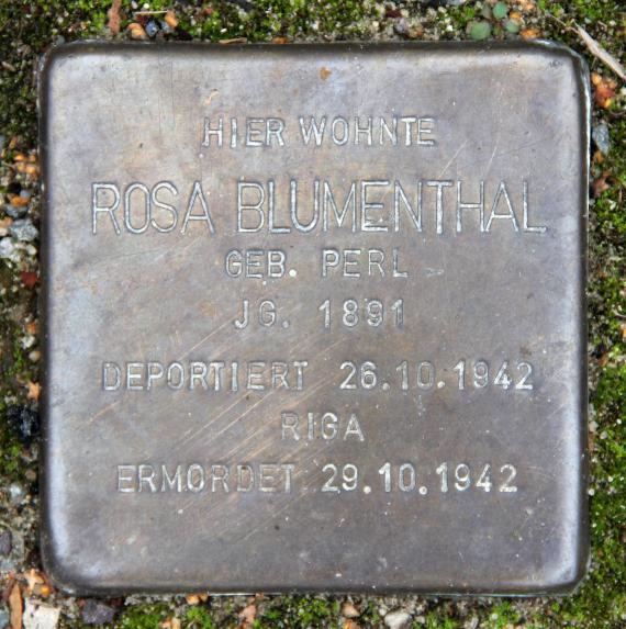 Stolperstein Regensburger Str 33 (Schön) Rosa Blumenthal