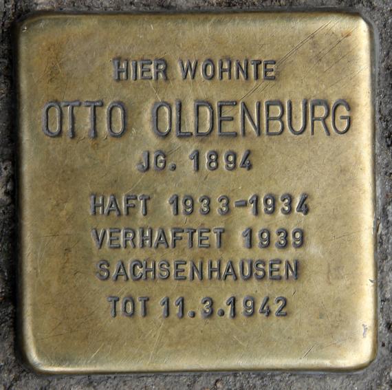 Stumbling Stone Revaler Str 6 (Cemetery) Otto Oldenburg