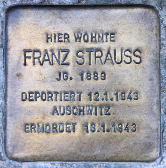 Stolperstein Robert-Siewert-Str 44 (Karlh) Franz Strauss