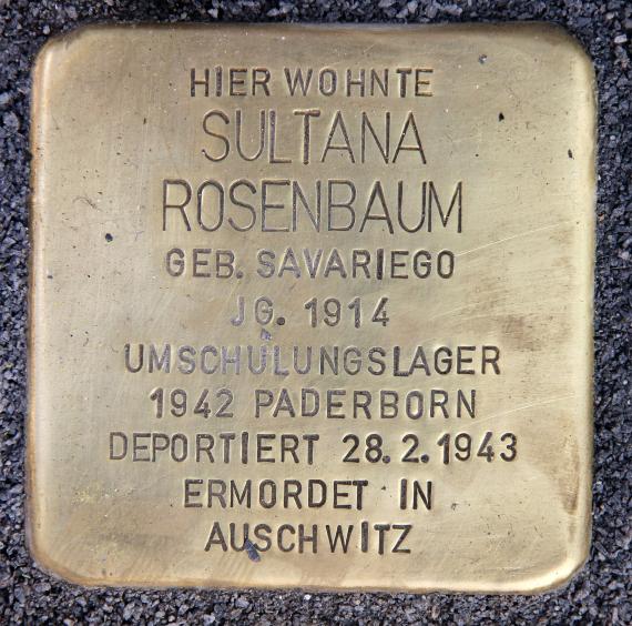 Stumbling Stone Rungestr 16 (center) Sultana Rosenbaum