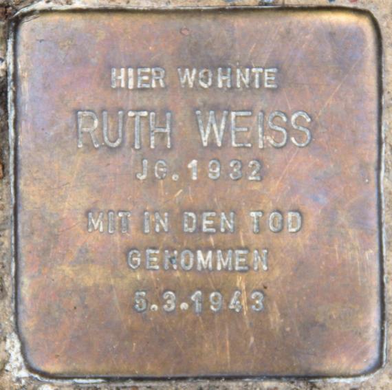 Stumbling stone Salzburger Str 8 (Schöb) Ruth Weiss