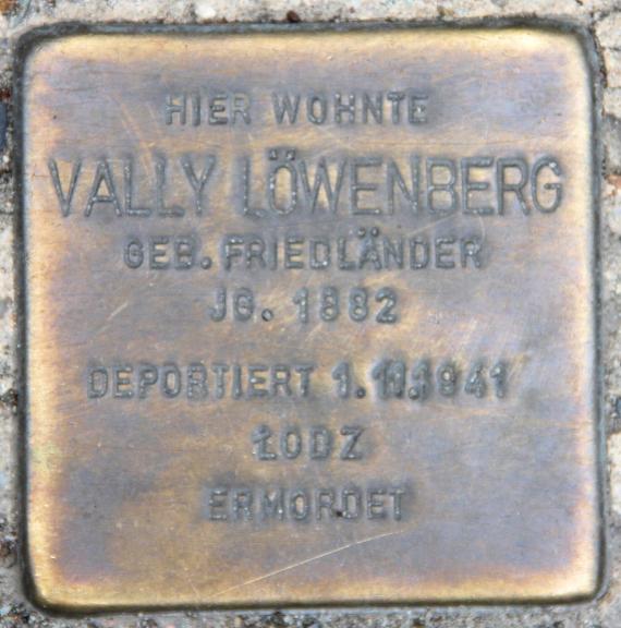Stolperstein Salzburger Str 8 (Schöb) Vally Löwenberg