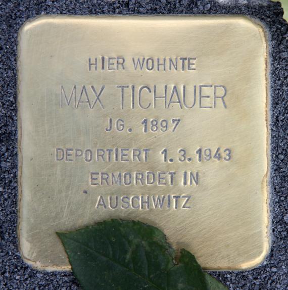 Stumbling Stone Schiffbauerdamm 29 (center) Max Tichauer