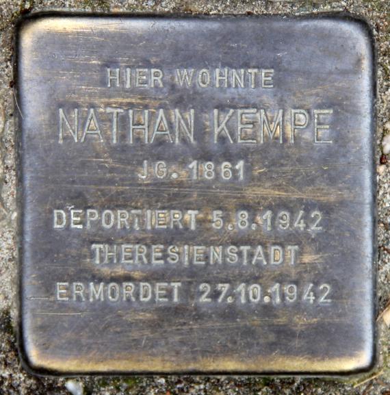 Stolperstein Schreinerstr 52 (Friedh) Nathan Kempe
