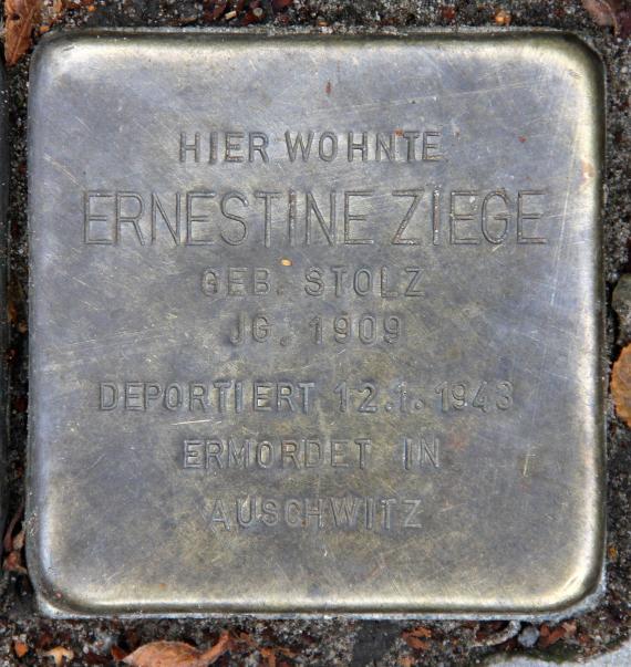 Stumbling Stone Schwäbische Str 7 (Schön) Ernestine Ziege