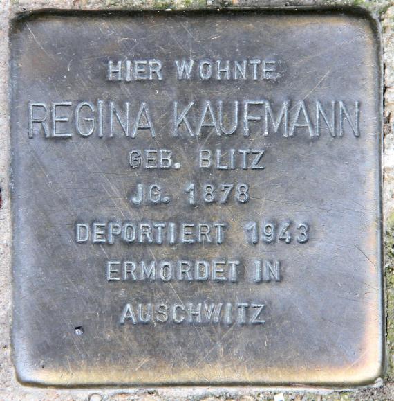 Stolperstein Stübbenstr 1 (Schöb) Regina Kaufmann