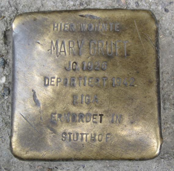 Stumbling stone Steinstr 12 Mary Gruft