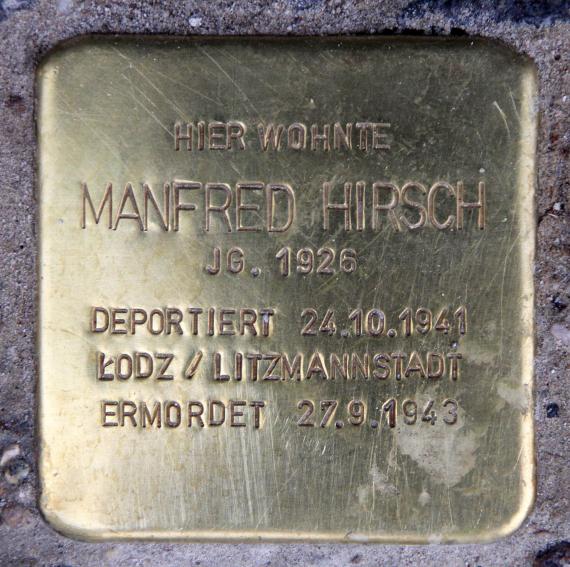 Stolperstein Tauentzienstr 7 (Schön) Manfred Hirsch