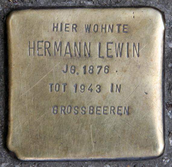 Stolperstein Torellstr 4 (Friedh) Hermann Lewin