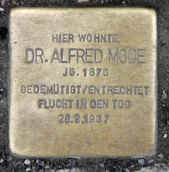 Stolperstein Treskowallee 109 (Karlh) Alfred Mode