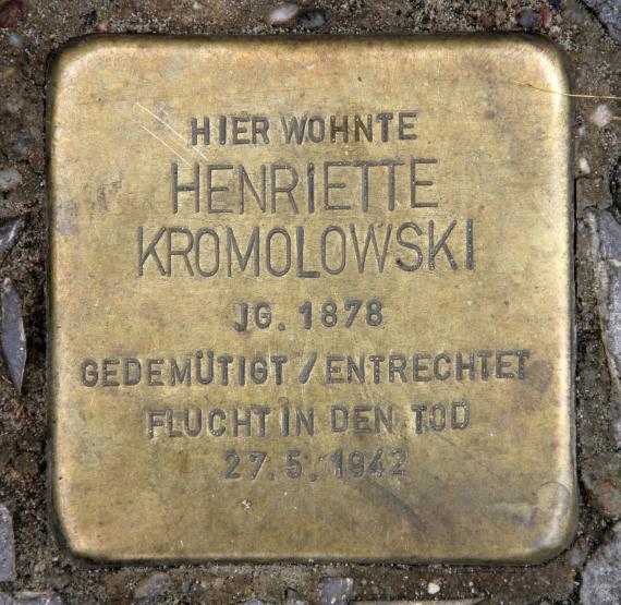 Stolperstein Wartburgstr 29 (Schön) Henriette Kromolowski