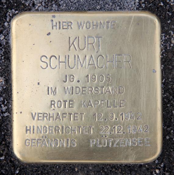 Stolperstein Werner-Voß-Damm 42 (Temph) Kurt Schumacher