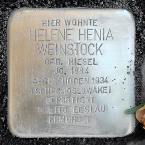 Stumbling Stone Winterfeldtstr 5 (Schön) Helene Henia Weinstock