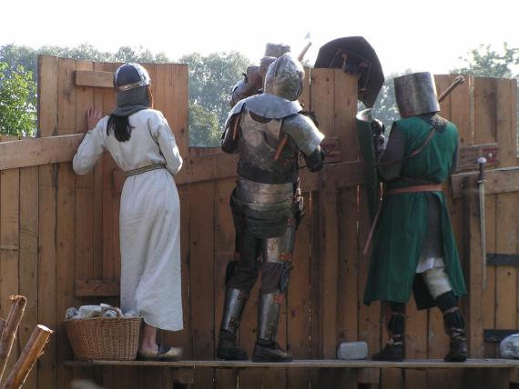 "Conquest of a castle" during the Burgmannen Days (end of September)