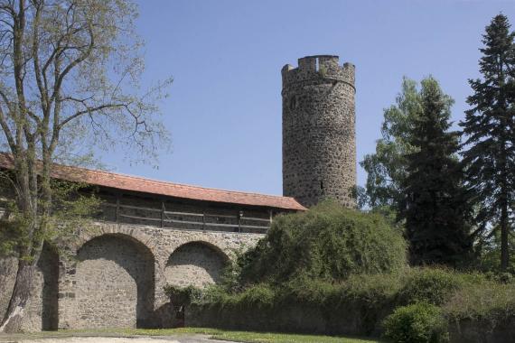 Hexenturm mit Stadtmauer