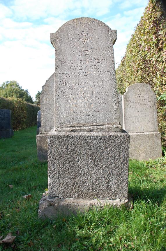 JF Gymnich stone 08.JPG